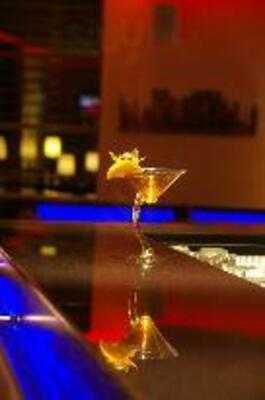 Globe Restaurant, Bar & Cafe