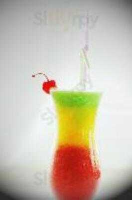 Globe Restaurant, Bar & Cafe