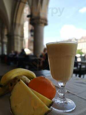 Arkady Cafe & Cocktail Bar