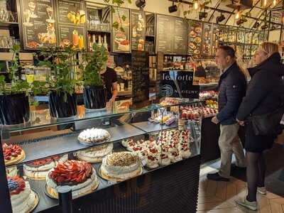 Nakielny Kawa I Wypieki