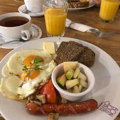 Bonjour Cava - Piłsudskiego