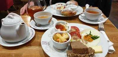 Bonjour Cava - Piłsudskiego