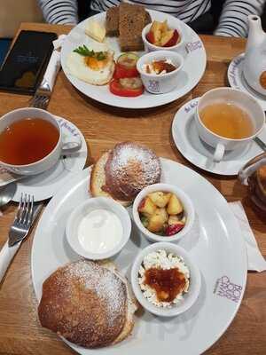 Bonjour Cava - Piłsudskiego