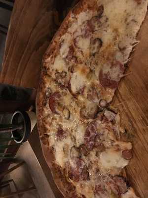 Pod Lasem - Restauracja I Pizzeria