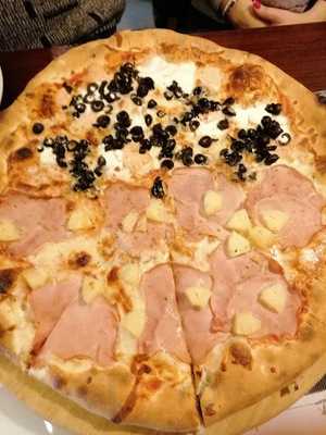 Pod Lasem - Restauracja I Pizzeria