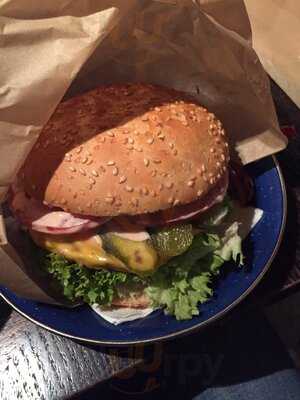 Relaks Craftbeer And Food