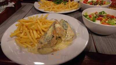 Pod Złotym Liściem Restauracja