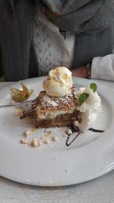 Cztery Pory Roku Restauracja