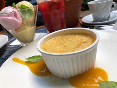 Cocorico Cafe & Restaurant