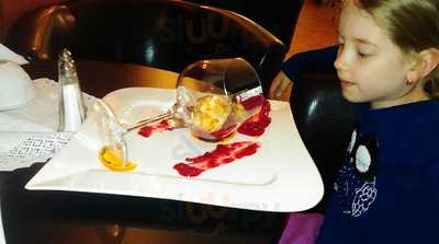 Piwnica Pod Klonami Restauracja Pub