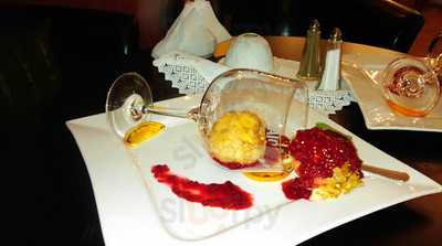 Piwnica Pod Klonami Restauracja Pub