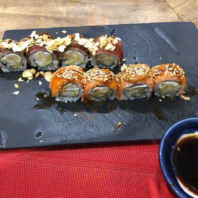 Yattai Sushi Bar Jeżyce