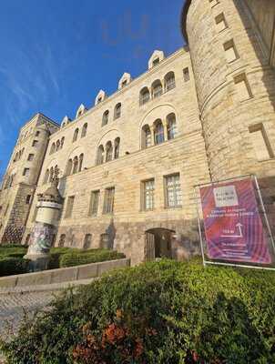 The Dubliner Irish Pub