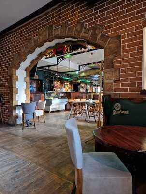 The Dubliner Irish Pub