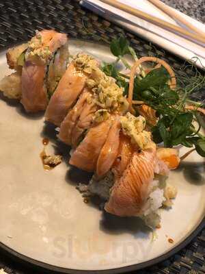 Dokku Sushi Bar