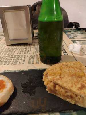 El Calamar Tapas Bar