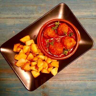 El Calamar Tapas Bar