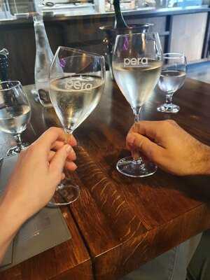 Pera Restaurant Grill & Bar