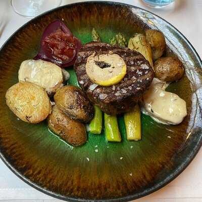 Warszawski  Sen By Mateusz Gessler