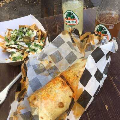 Momencik Vegan Burritos & Tacos