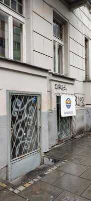 Momencik Vegan Burritos & Tacos