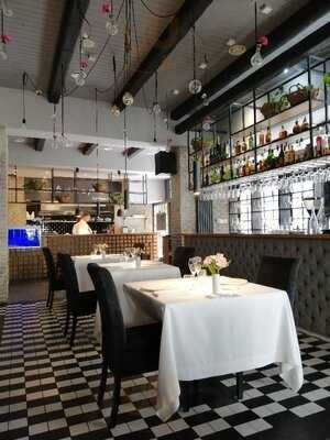 Chłodna 15 By Wilamowski