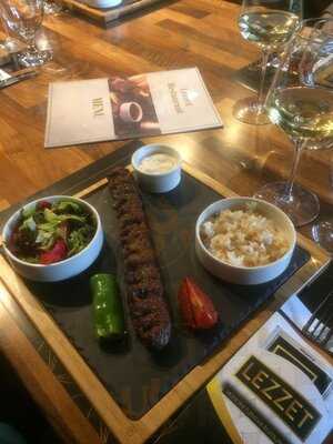 Lezzet Restaurant & Hotel