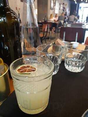 Wuwu Bistro Vodka Bar