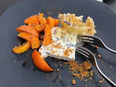 Wuwu Bistro Vodka Bar