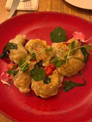 Romantyczna Restauracja, Rynek Starego Miasta 18