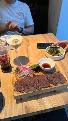 Shoku Restaurant & Bar