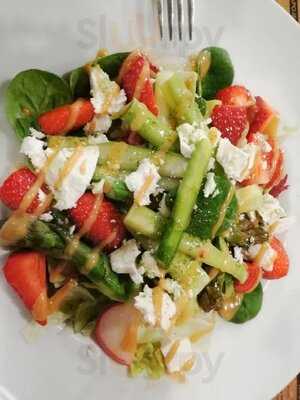 Burrata Pizza & Pasta