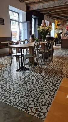 Borpince Restauracja I Winiarnia Węgierska