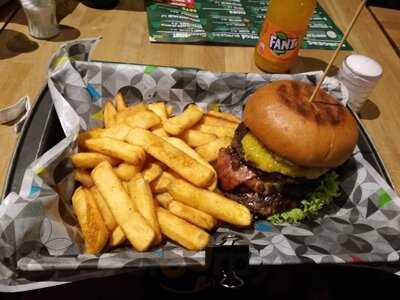 Bobby Burger Żurawia