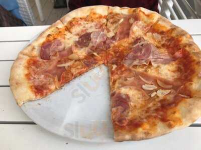 Italiana Saska Kępa