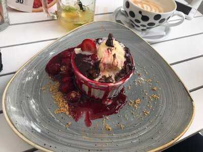 Italiana Saska Kępa