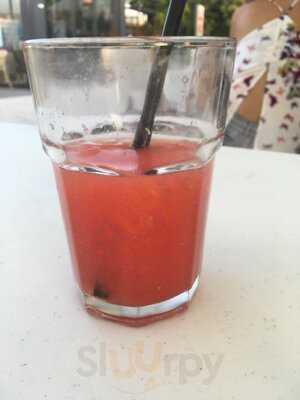 PÓŁ Żartem PÓŁ Serio Bistro