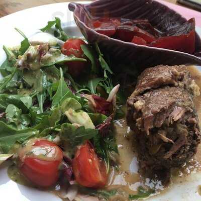 PÓŁ Żartem PÓŁ Serio Bistro