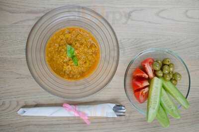 Klubokawiarnia Tam I Z Powrotem