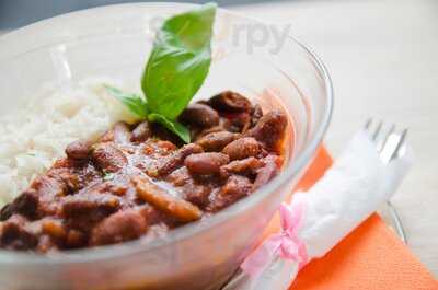 Klubokawiarnia Tam I Z Powrotem