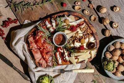 Calabria Trattoria Pizzeria