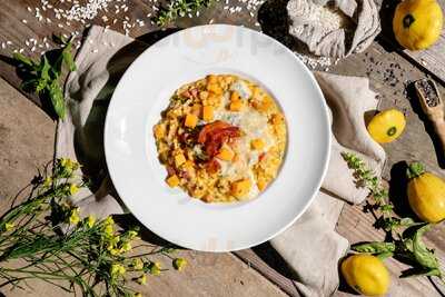 Calabria Trattoria Pizzeria