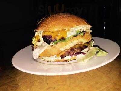 Bydło I Poidlo Meat-ing Place