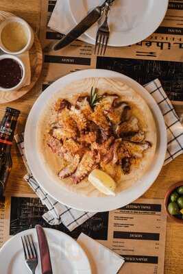 La Iberica Tradycion Y Tapas