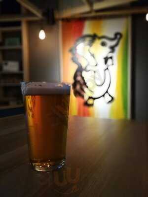 Artezan Craft Beer Pub