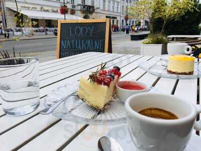 The Cheesecake Corner Nowy Swiat