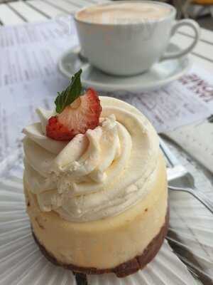 The Cheesecake Corner Nowy Swiat