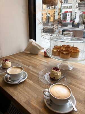 The Cheesecake Corner Nowy Swiat