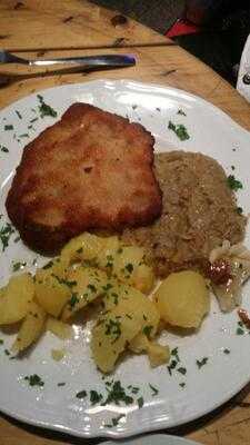 Before Bistro & Wine Bar