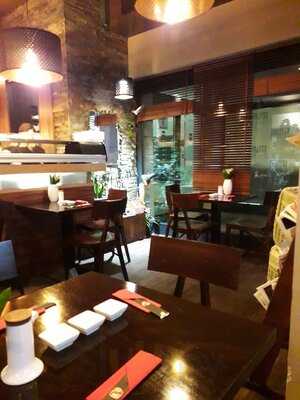 Miseczka Oshin. Sushi Bar